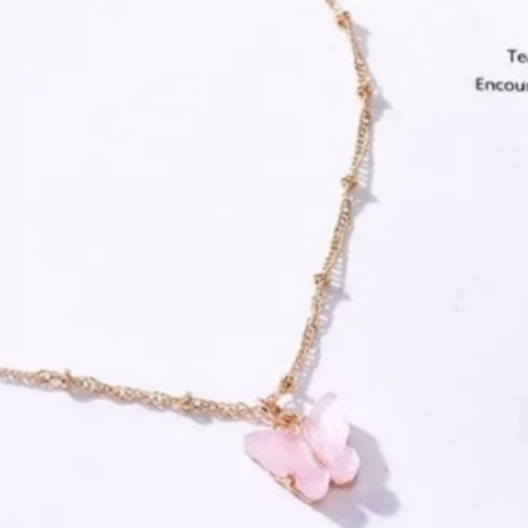 Jewelry - Cute Pink Butterfly Necklace🍇🍇🍇🍇🍇